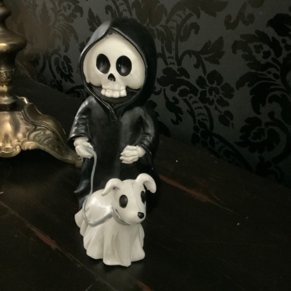 HALLOWEEN Viral Grim reaper walking dog statue - Picture 2 of 2